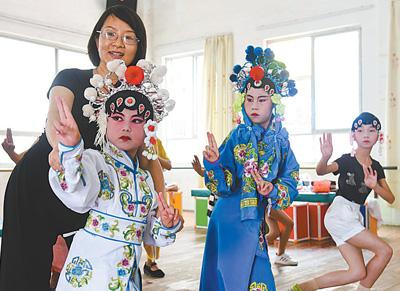 招生難升學難就業難 戲曲教育如何破“難”前行